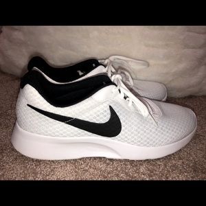 NEW Nike White Tennis Shoes Black Swoosh